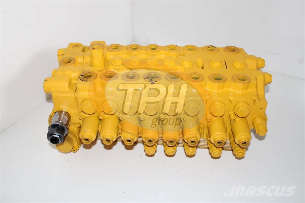 Komatsu CCX30673 Steuerschieber für Komatsu PW 140-7 Muud osad